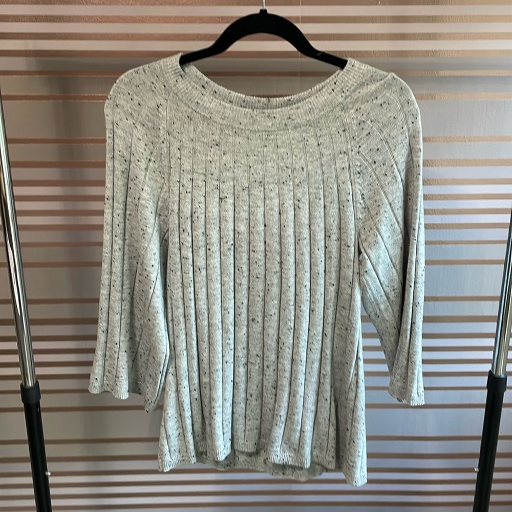 Gorgeous size small Loft 3/4 sleeve sweater